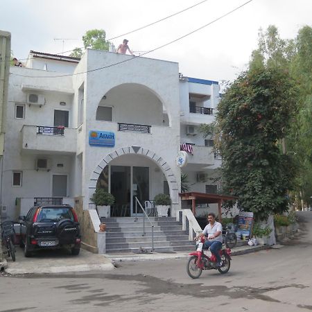 Egeon Rooms And Studios جورجيوبوليس المظهر الخارجي الصورة